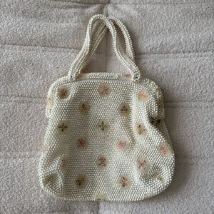 Vintage 1950’s Lumured Corde Bead Floral Bag